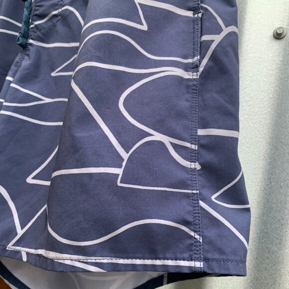 Patagonia Hydropeak Volley Shorts - Men's Small - Picture 5 of 7